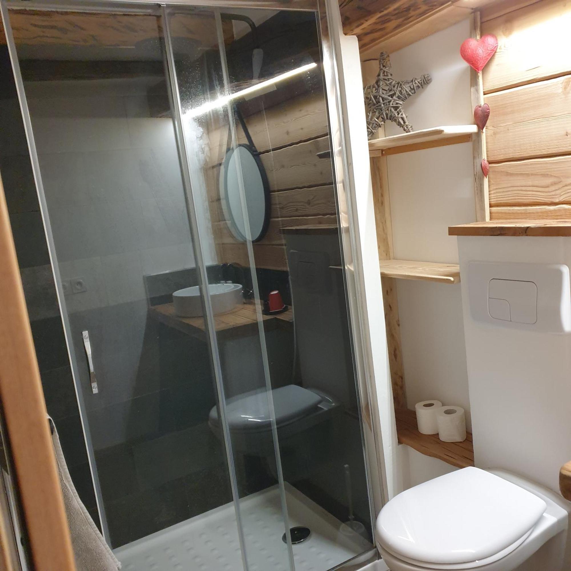 La Maison Basse Saint-Dalmas-le-Selvage Room photo